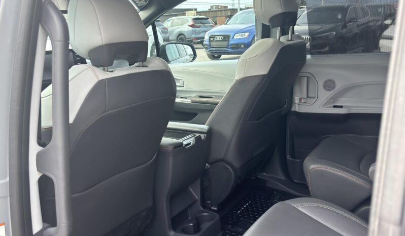 
								2023 Toyota Sienna Hybrid Xse Awd 7-Pass full									