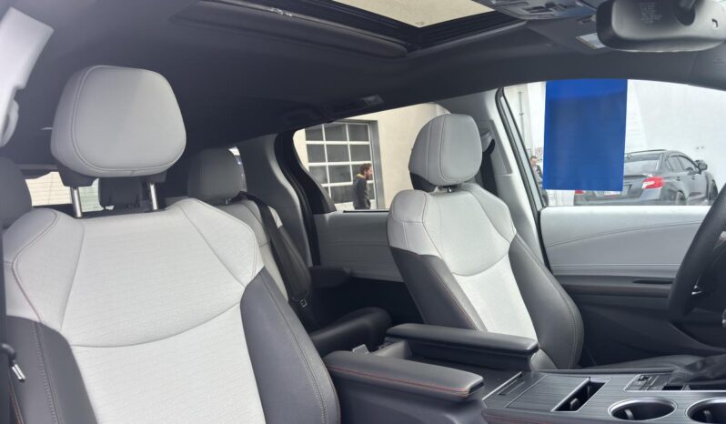 
								2023 Toyota Sienna Hybrid Xse Awd 7-Pass full									