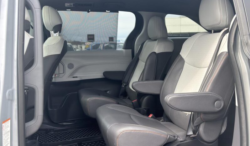 
								2023 Toyota Sienna Hybrid Xse Awd 7-Pass full									