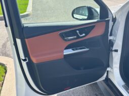 
										2025 Mercedes-Benz GLC Plug-in Hybrid 350e 4MATIC full									