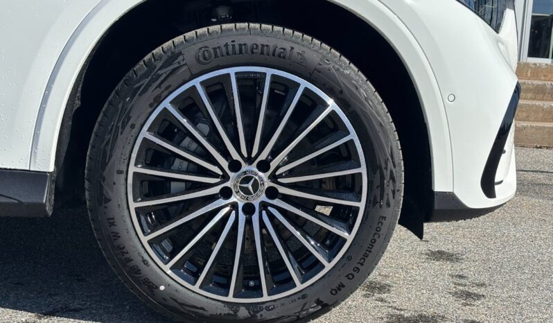 
								2025 Mercedes-Benz GLC Plug-in Hybrid 350e 4MATIC full									