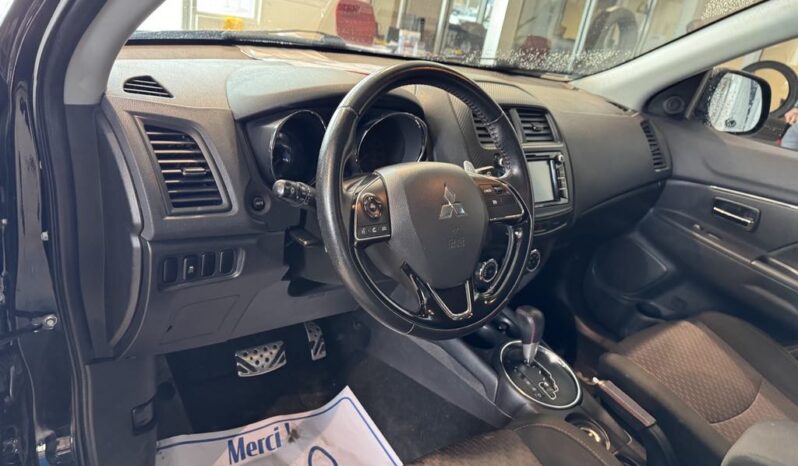 
								2017 Mitsubishi RVR 2.4l 4wd Se Black full									