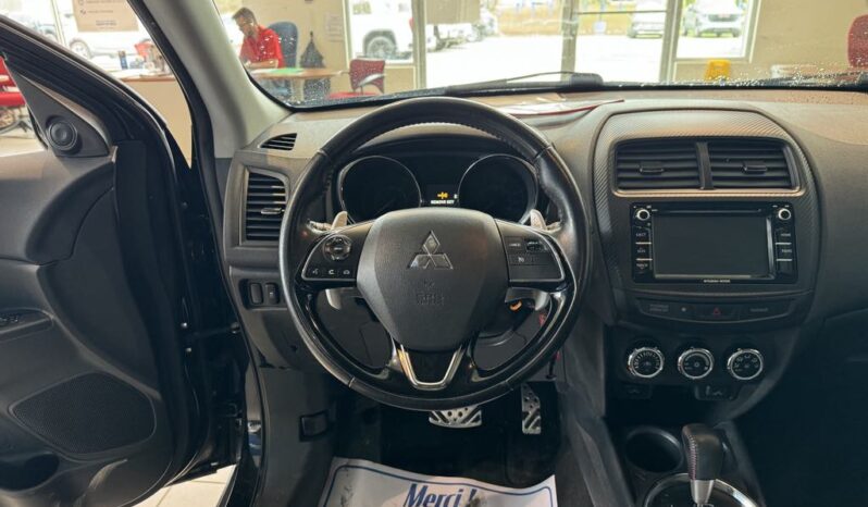 
								2017 Mitsubishi RVR 2.4l 4wd Se Black full									