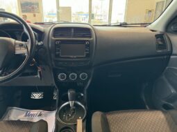 
										2017 Mitsubishi RVR 2.4l 4wd Se Black full									