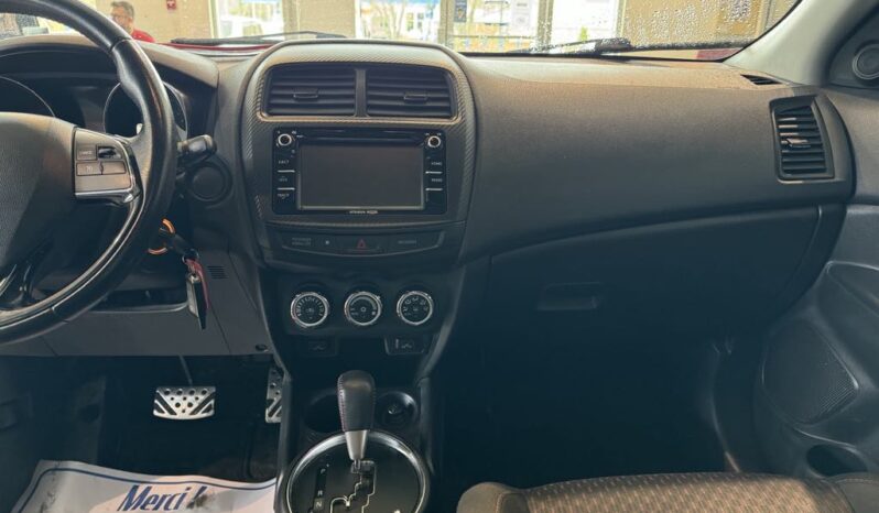 
								2017 Mitsubishi RVR 2.4l 4wd Se Black full									