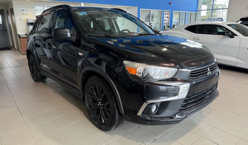 
								2017 Mitsubishi RVR 2.4l 4wd Se Black full									