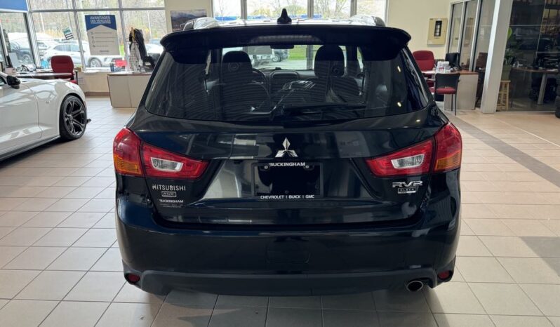 
								2017 Mitsubishi RVR 2.4l 4wd Se Black full									