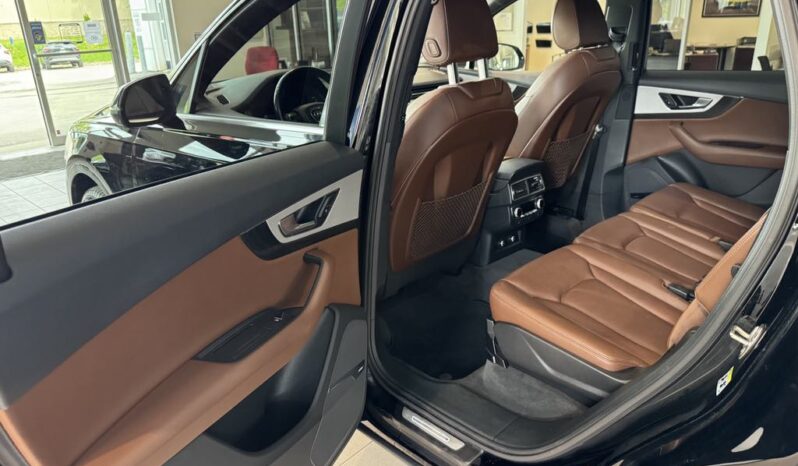 
								2018 Audi Q7 3.0t Komfort Quattro full									