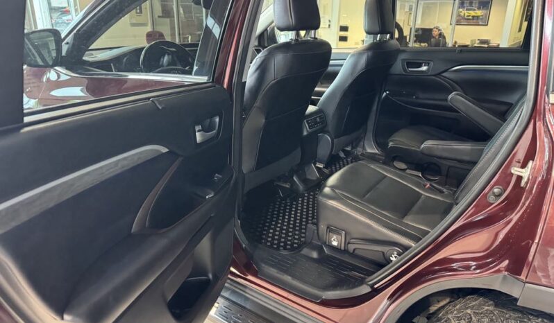 
								2018 Toyota Highlander Limited Awd full									