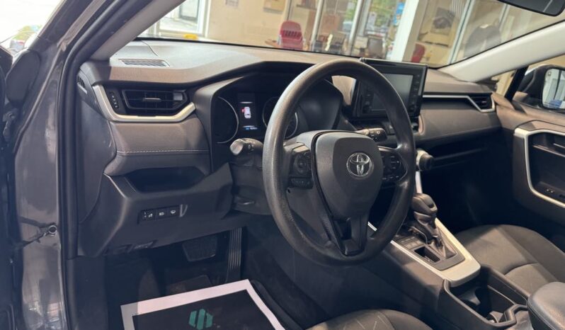 
								2019 Toyota RAV4 Awd Le full									