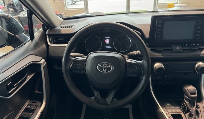 
								2019 Toyota RAV4 Awd Le full									