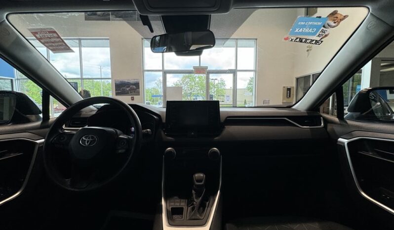 
								2019 Toyota RAV4 Awd Le full									