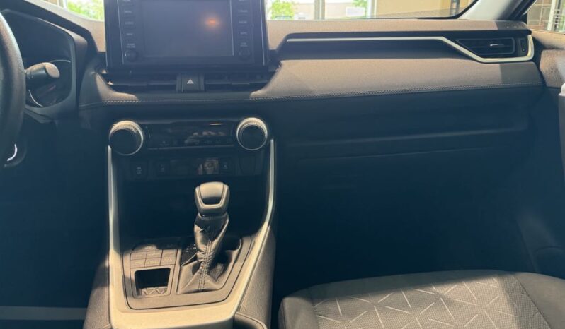 
								2019 Toyota RAV4 Awd Le full									