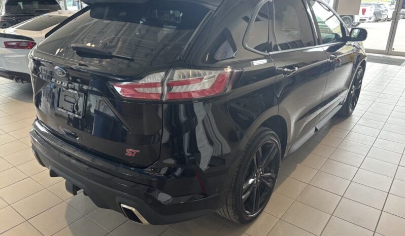 
								2022 Ford Edge St Awd full									