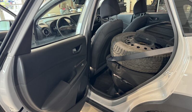 
								2022 Hyundai Kona 2.0l Awd Preferred full									