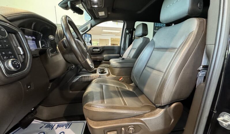 
								2023 GMC Sierra 2500 Crew Cab 4×4 Denali full									