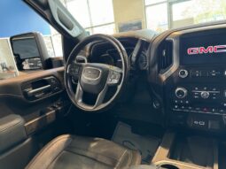 
										2023 GMC Sierra 2500 Crew Cab 4×4 Denali full									