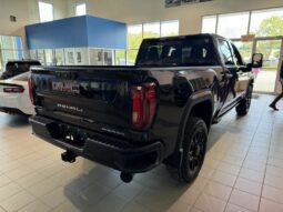
										2023 GMC Sierra 2500 Crew Cab 4×4 Denali full									