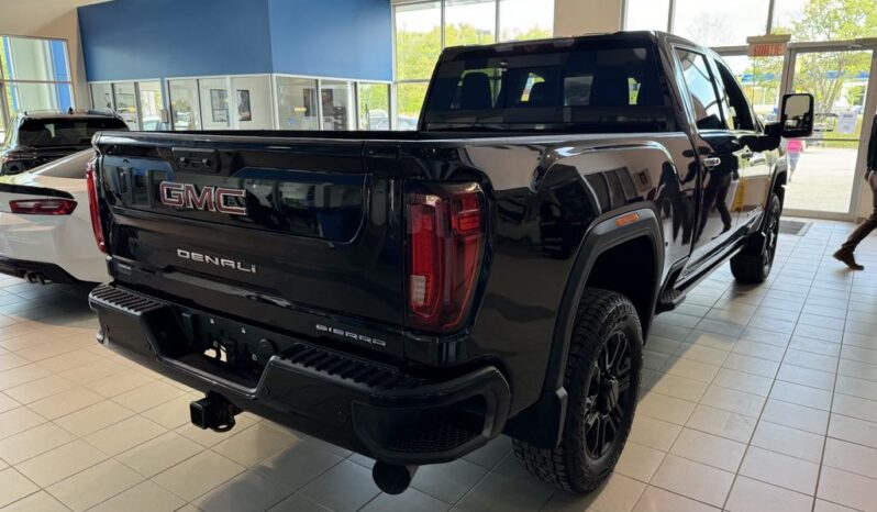 
								2023 GMC Sierra 2500 Crew Cab 4×4 Denali full									