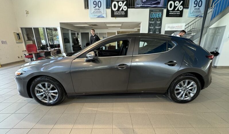 
								2023 Mazda Mazda3 Sport Gs At full									