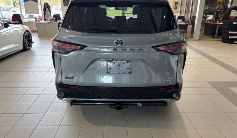 
								2023 Toyota Sienna Hybrid Limited Awd 7-Pass full									