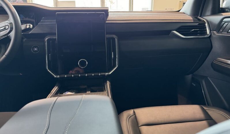 
								2025 GMC Acadia Awd Elevation full									