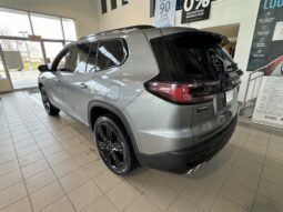 
										2025 GMC Acadia Awd Elevation full									
