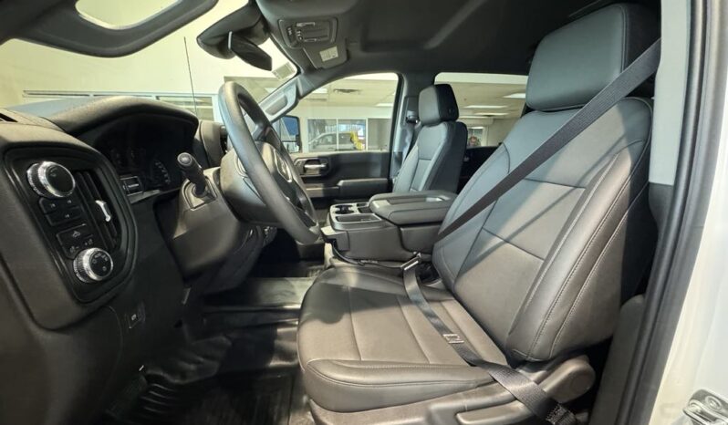 
								2025 GMC Sierra 2500 4wd Crew Cab full									