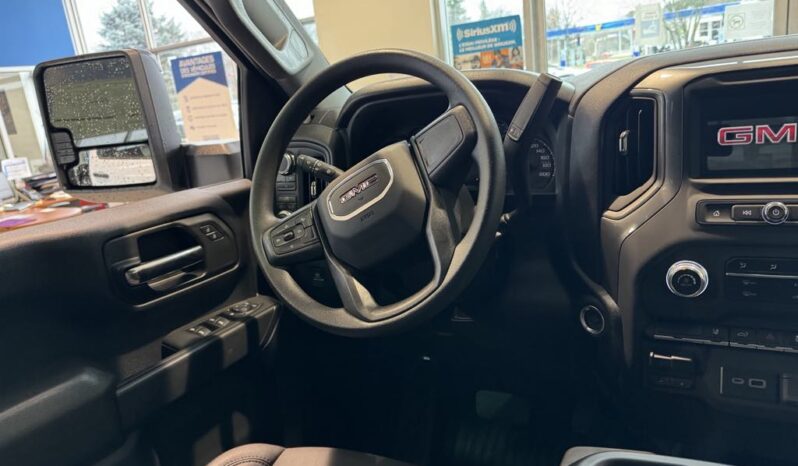 
								2025 GMC Sierra 2500 4wd Crew Cab full									