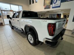 
										2025 GMC Sierra 2500 4wd Crew Cab full									