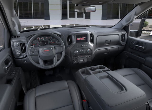 
								2025 GMC Sierra 2500 4WD Crew Cab Standard Box Pro full									