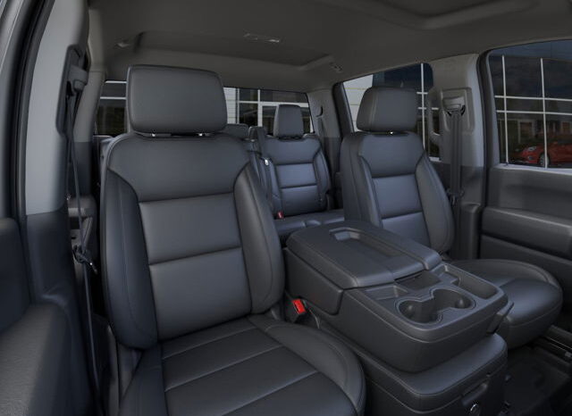 
								2025 GMC Sierra 2500 4WD Crew Cab Standard Box Pro full									