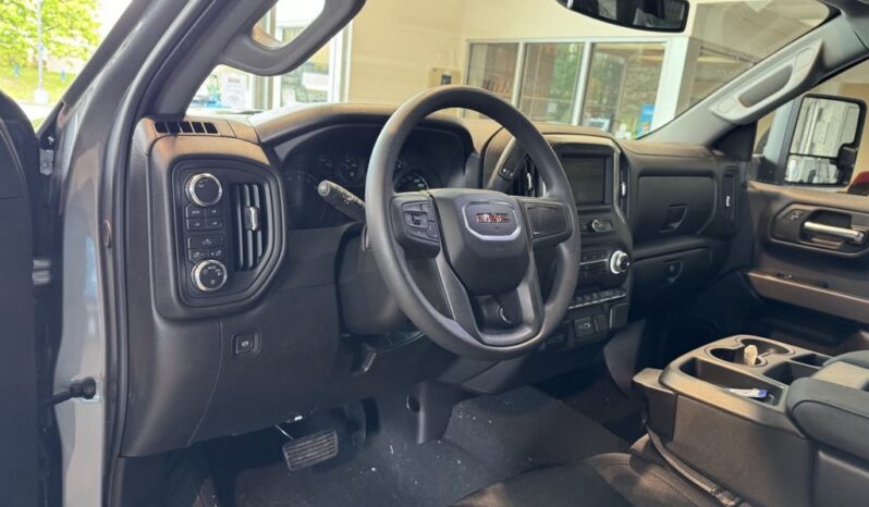 
								2025 GMC Sierra 1500 Crew Cab Standard full									