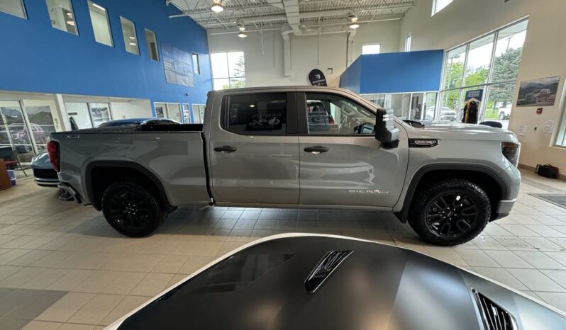 
								2025 GMC Sierra 1500 Crew Cab Standard full									
