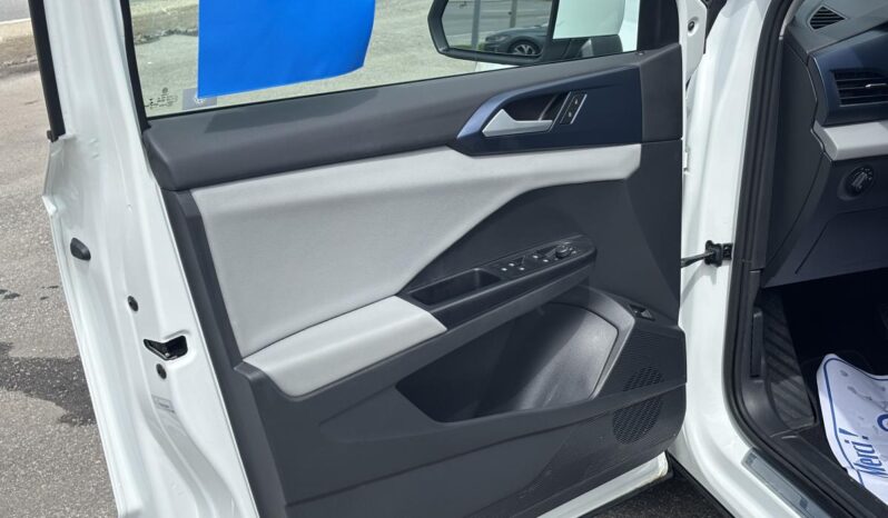 
								2022 Volkswagen Taos Comfortline 4MOTION full									