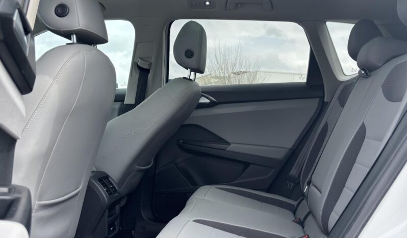 
								2022 Volkswagen Taos Comfortline 4MOTION full									