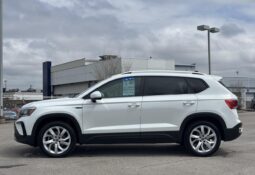 
										2022 Volkswagen Taos Comfortline 4MOTION full									