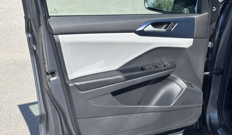 
								2022 Volkswagen Taos Comfortline 1.5t 7sp full									