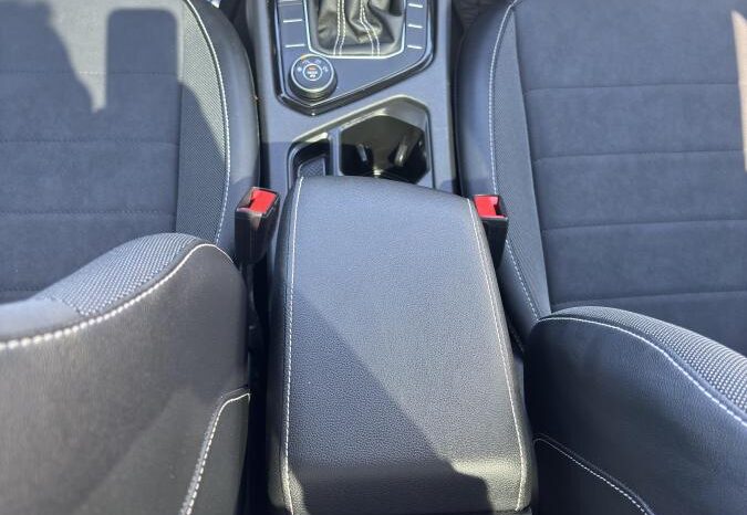 
								2022 Volkswagen Taos Comfortline 1.5t 7sp full									