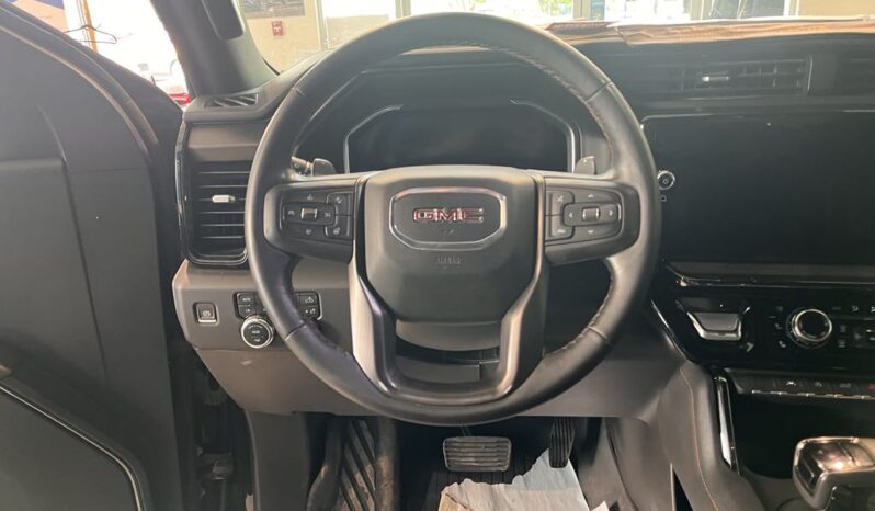 
								2022 GMC Sierra 1500 At4 Standard Box full									