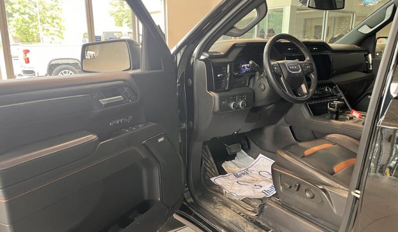 
								2022 GMC Sierra 1500 At4 Standard Box full									