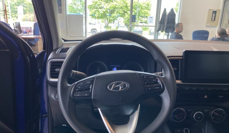 
								2022 Hyundai Venue Fwd Preferred full									