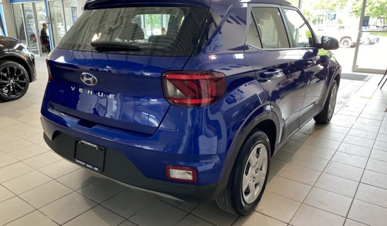 
								2022 Hyundai Venue Fwd Preferred full									