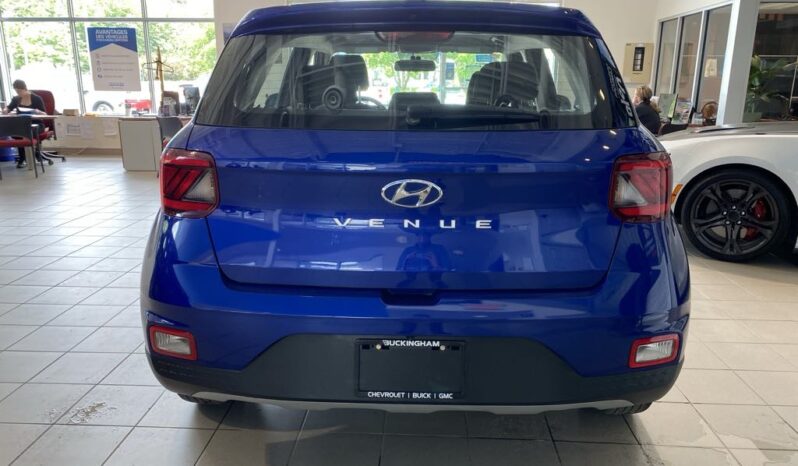 
								2022 Hyundai Venue Fwd Preferred full									