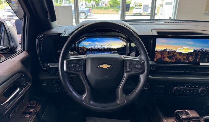 
								2023 Chevrolet Silverado 1500 Crew Cab 4×4 High full									