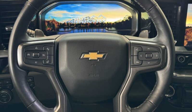 
								2023 Chevrolet Silverado 1500 Crew Cab 4×4 High full									
