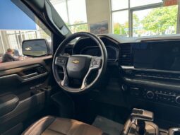 
										2023 Chevrolet Silverado 1500 Crew Cab 4×4 High full									