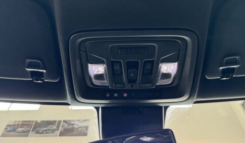 
								2023 Chevrolet Silverado 1500 Crew Cab 4×4 High full									