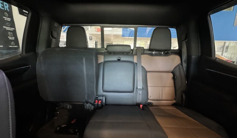 
								2023 Chevrolet Silverado 1500 Crew Cab 4×4 High full									