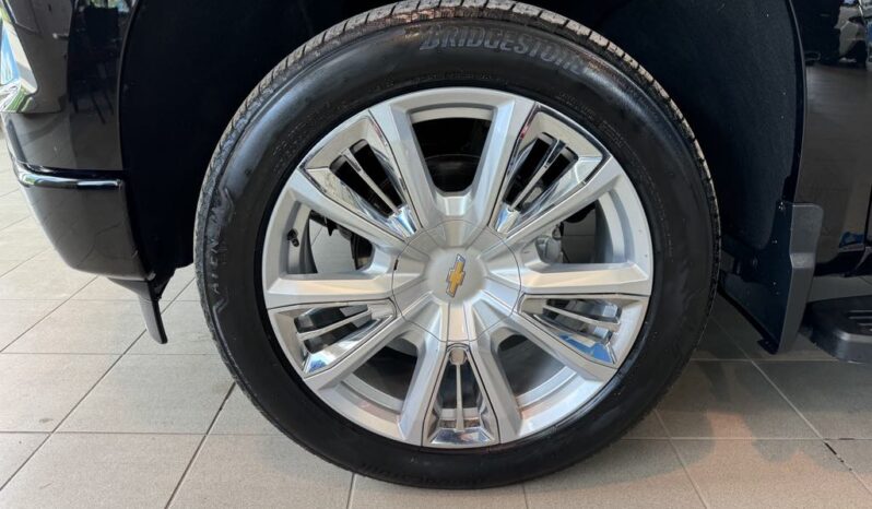 
								2023 Chevrolet Silverado 1500 Crew Cab 4×4 High full									
